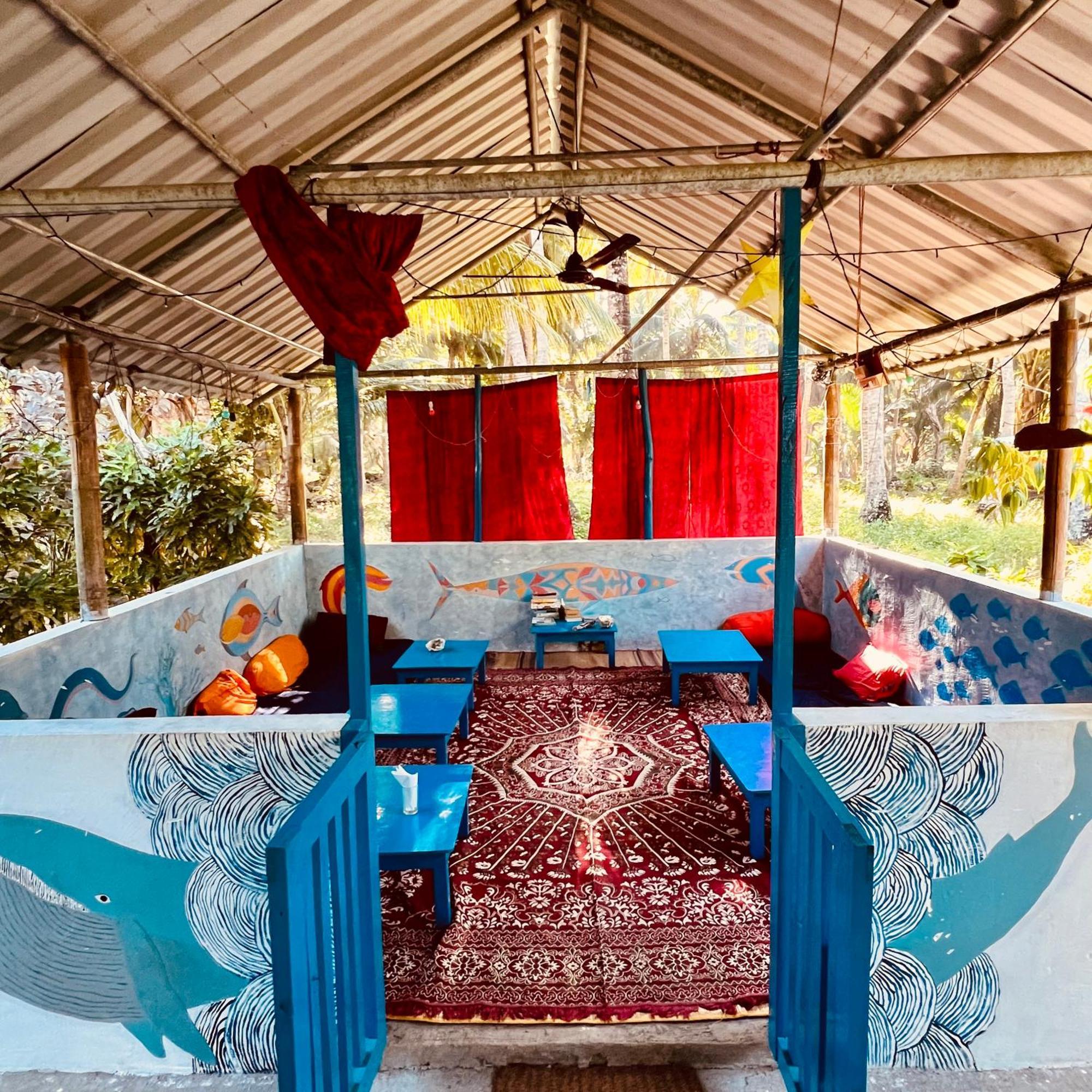 Blue Sea Restaurant & Bungalows Sitapur Exteriör bild
